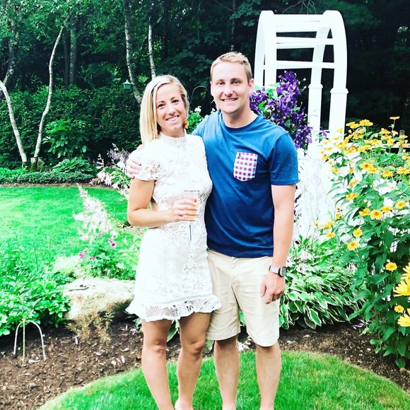 Super down size small white dress - Picture 3 of 5